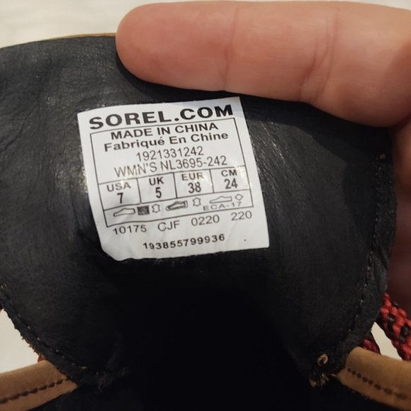 SOLD. BRAND NEW! Sold Out Sorel “Blake” Lace Bootie! - Picture 9 of 9